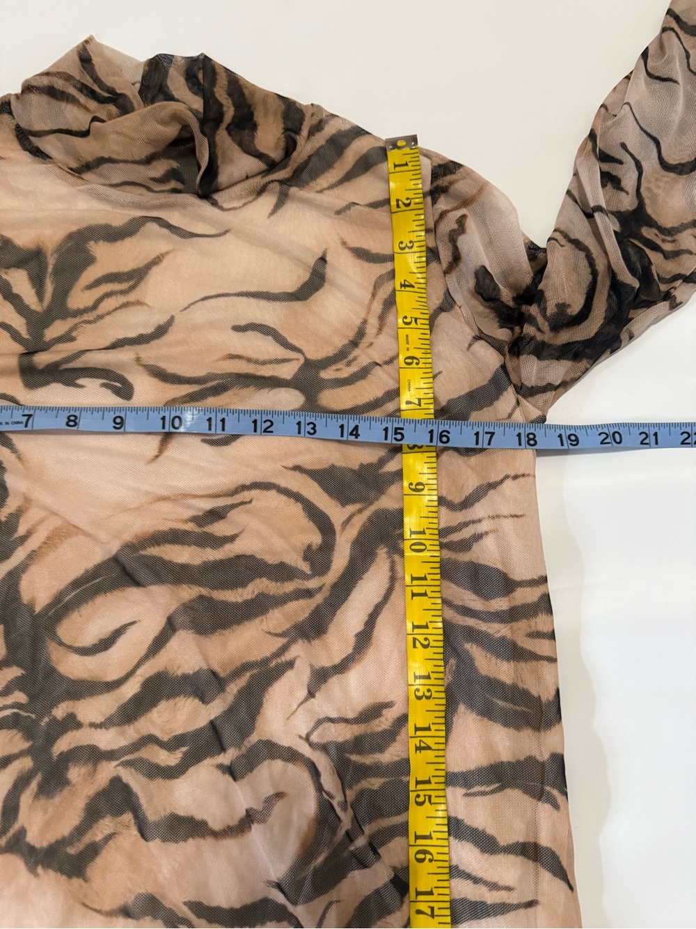 Chicos Sheer Animal-Print Long-Sleeve Top - Beige/Black size medium (1) - Picture 10 of 10